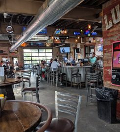 Lucky’s 1313 Brew Pub